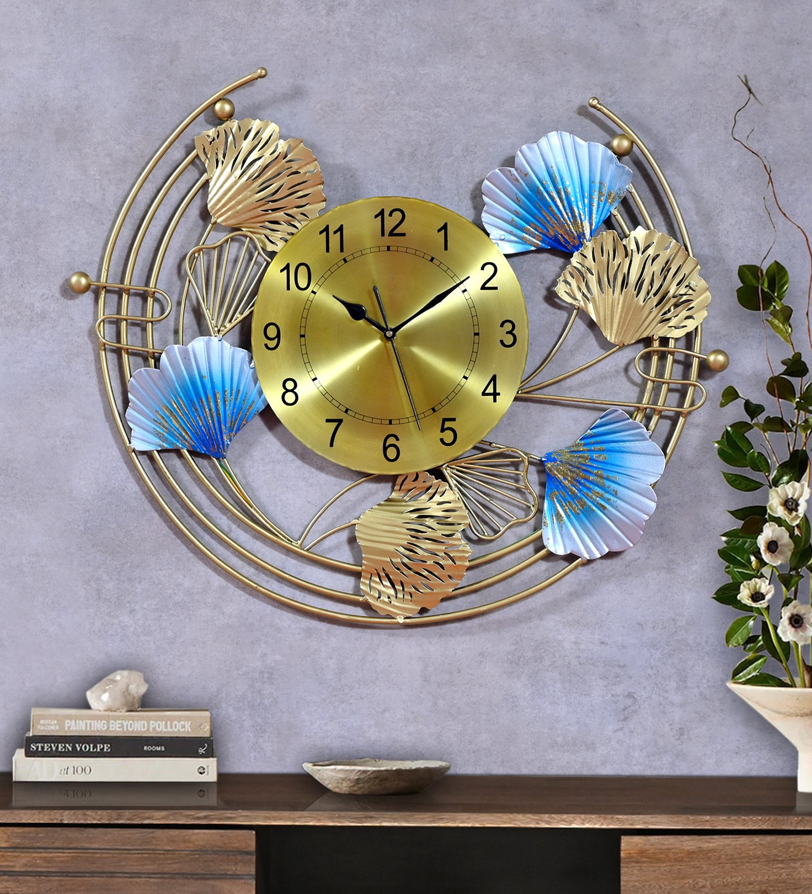 Round Clock Wall